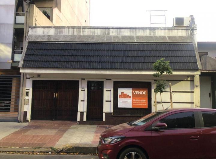 Casa · 160m² · 5 Ambientes · 2 Cocheras