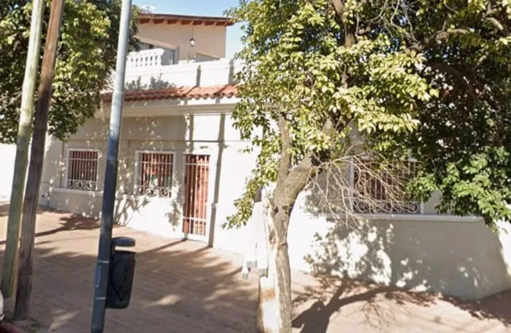 Bº General Paz- F.Sarmiento y Guemes- Hermosa y amplia Casa con garaje, asador y quincho