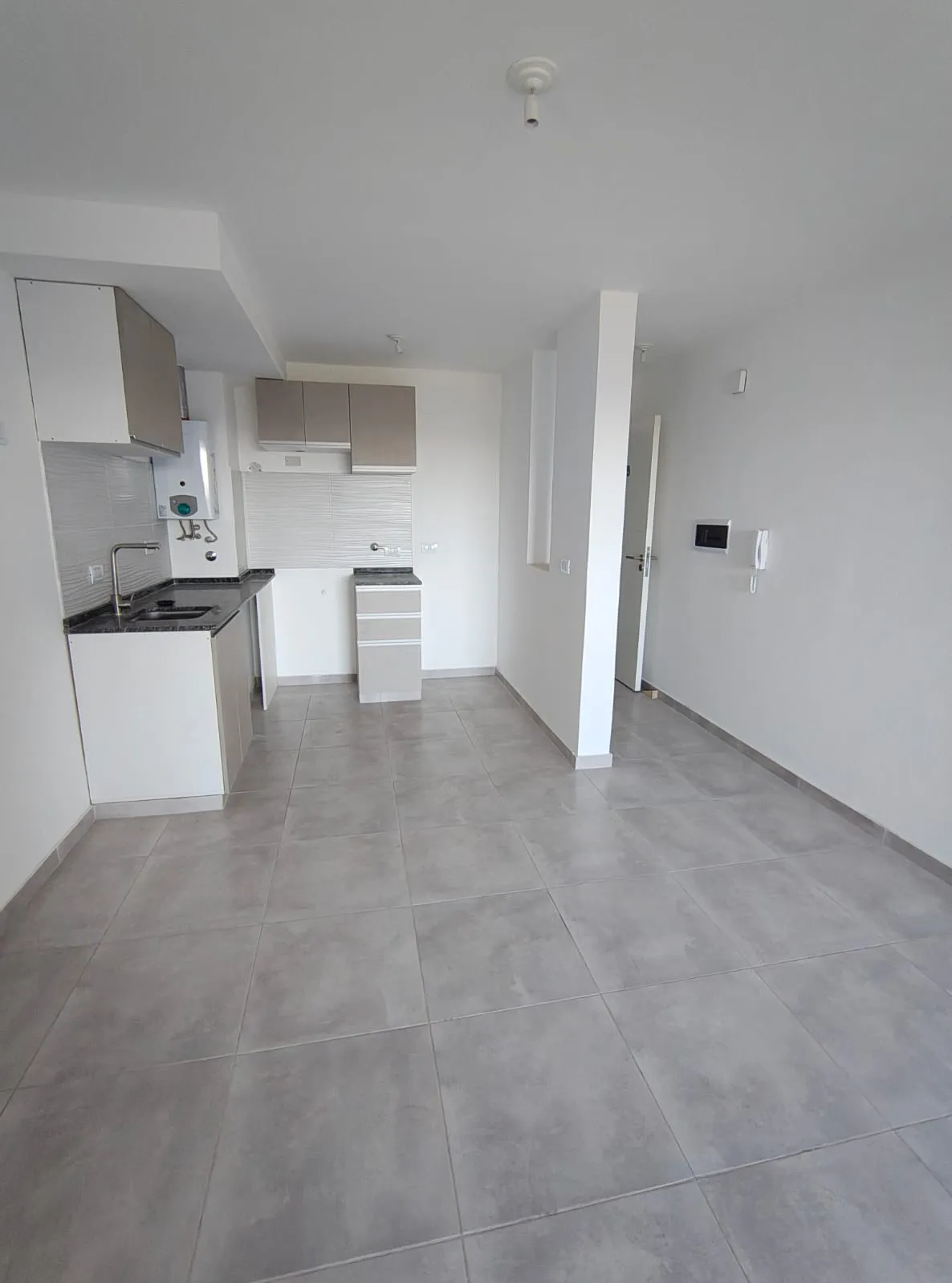 Venta Av Pueyrrednón 1 dorm externo con balcón