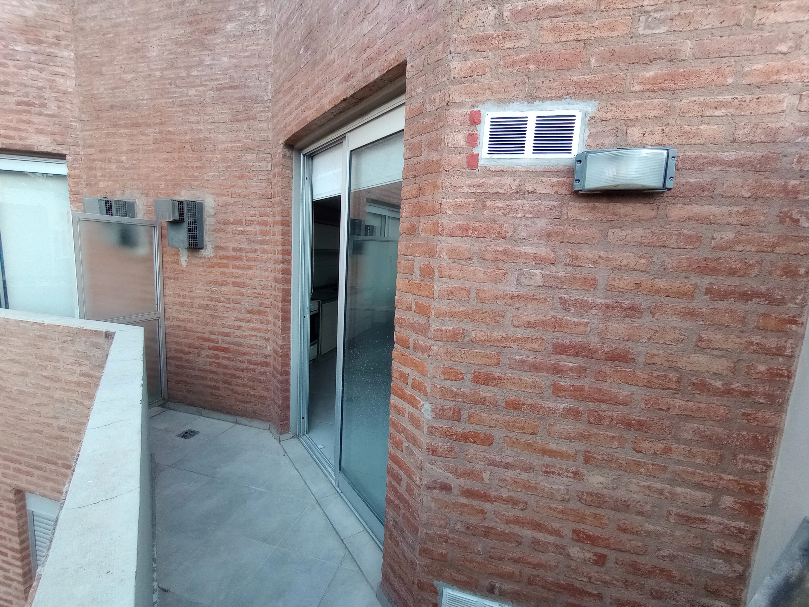ALQUILER NVA CORDOBA 1 DOR  + ESCRITORIO 2 BALCON DUPLEX