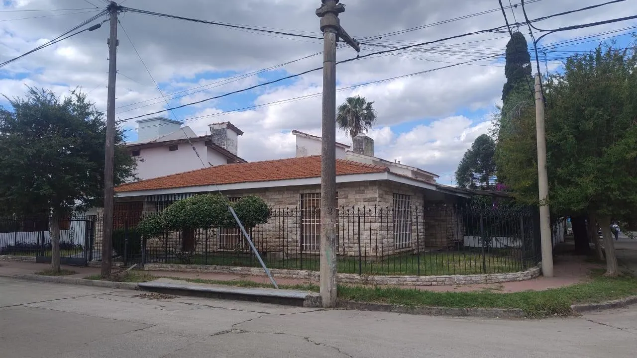 Casa en Villa Centenario 3 Dormitorios - APTA CRÉDITO