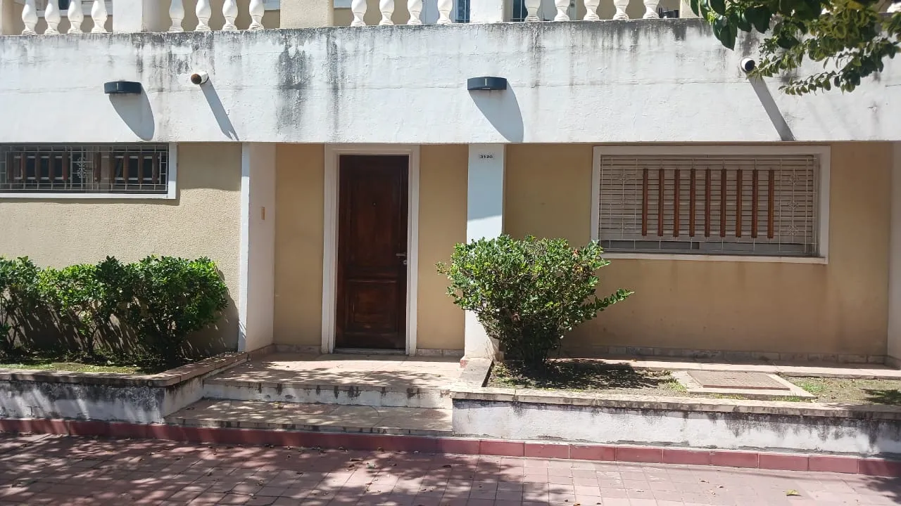 Departamento en Alquiler  1 Dormitorio - Amplio con Patio  B Alto Verde