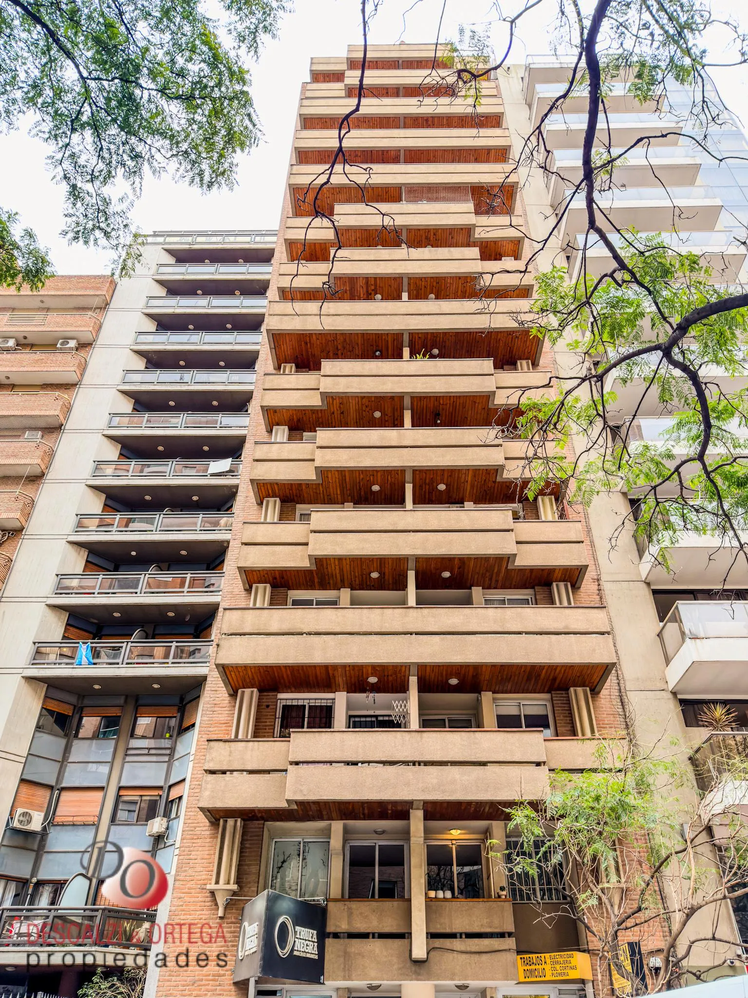 Departamento en Venta-Planta baja con gran patio-Nueva Córdoba