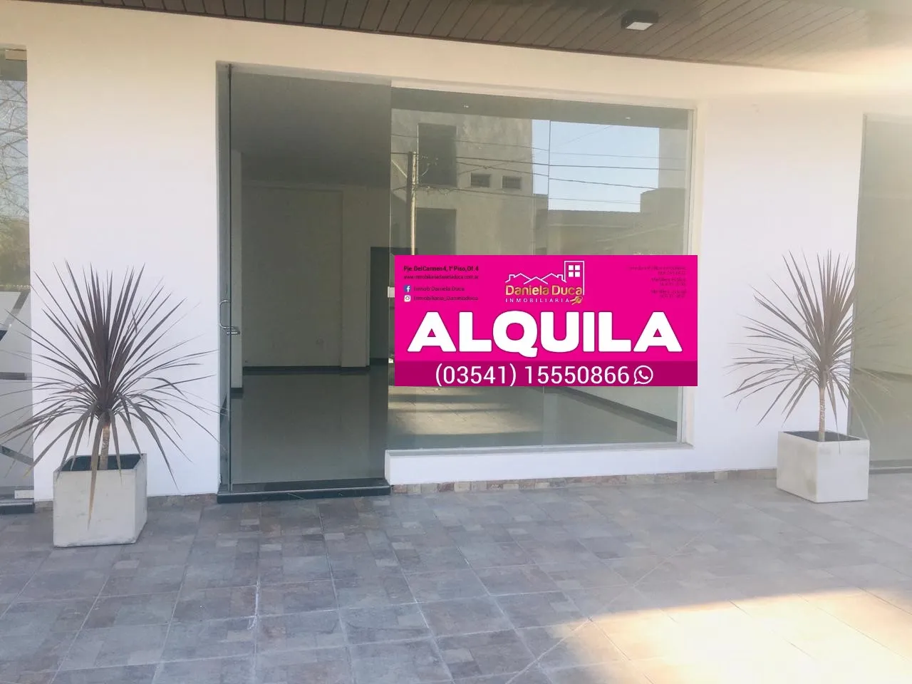 LOCALES COMERCIALES EN ALQUILER ANUAL CARLOS PAZ COSTANERA CENTRO