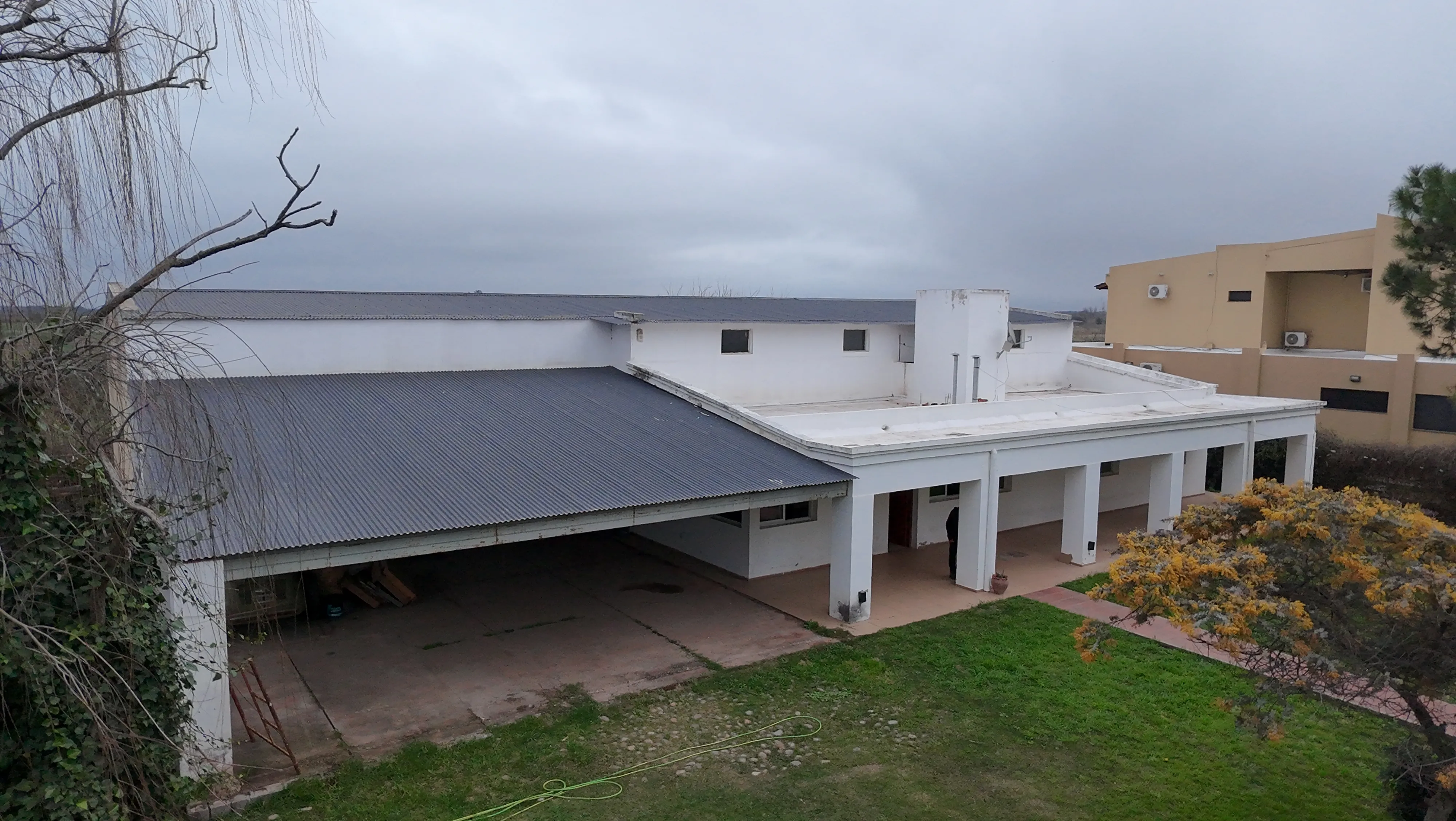 Mendiolaza/juárez Celman - Venta Galpón Casa y Quincho 650 m² Cub / 2500 m² Ter - Gran Oportunidad