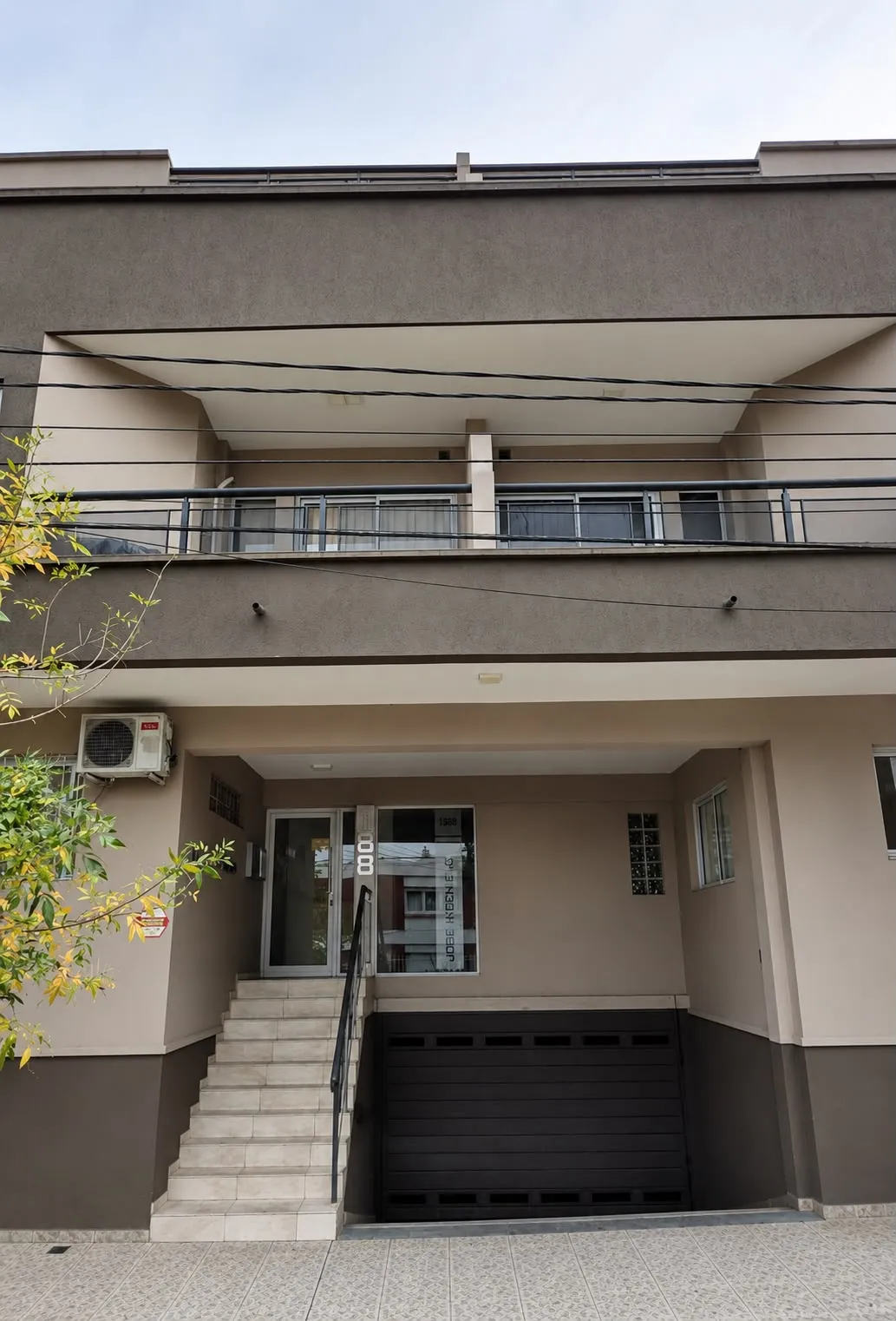 PRECIOSO DEPTO DE 2D CON COCHERA EN PLENO CENTRO DE VILLA CARLOS PAZ!