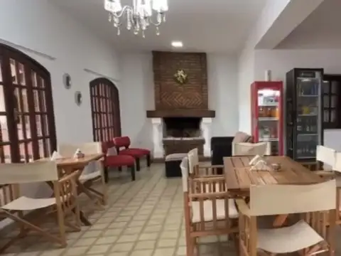 Hotel en Venta en Arita, Anta
