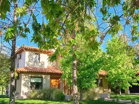 Casa en Venta en Lunlunta, Maipú