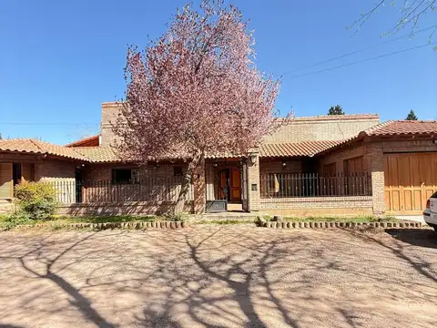 Casa en Venta en Villa Nueva de Guaymallen, Guaymallén