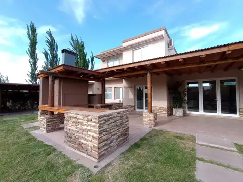 Casa en Venta en Lunlunta, Maipú