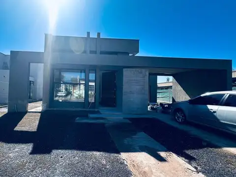 Casa en Venta en Mayor Drummond, Lujan de Cuyo