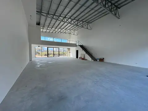 Galpón en Venta en Funes, Rosario