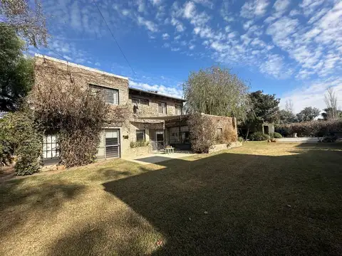 Casa en Venta en Roldan, San Lorenzo