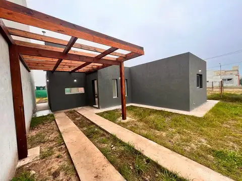 Casa en Venta en Roldan, San Lorenzo