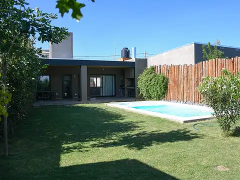 Casa en Venta en Alvarez, Rosario
