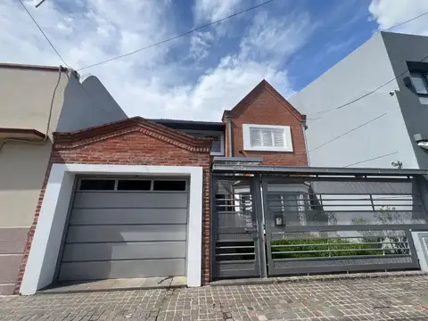 Casa en Venta en Barrio Naón, Mataderos