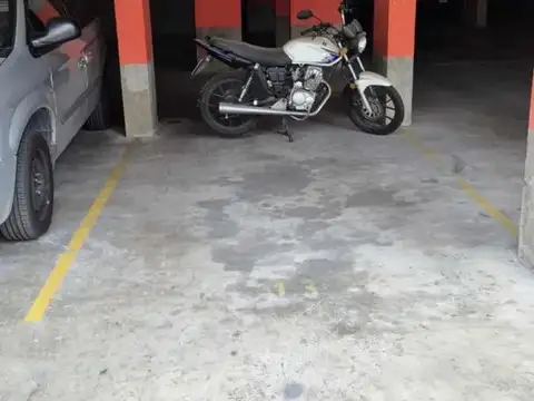 Cochera en Venta en Monserrat, Capital Federal