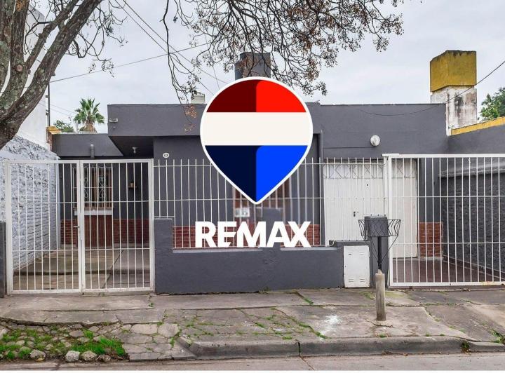Casa · 57m² · 5 Ambientes · 1 Cochera