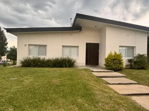 Casa en Venta en Los Pocitos, Tafí Viejo