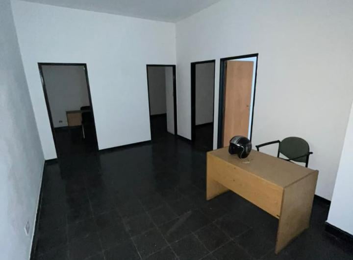 Oficina comercial · 74m² · 5 Ambientes
