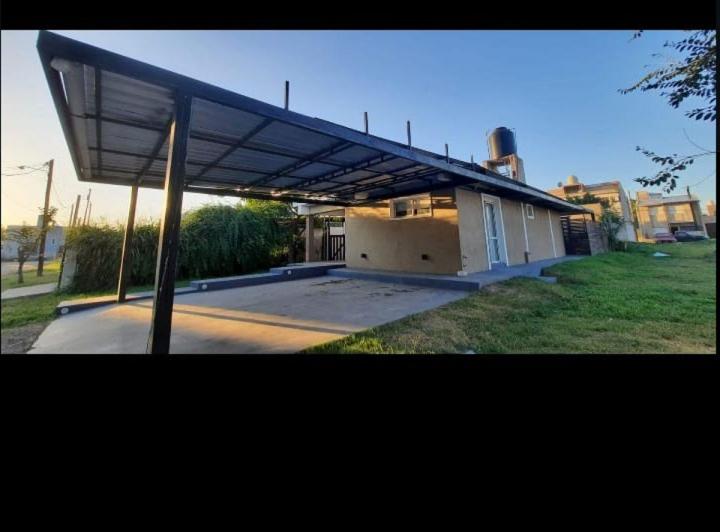 Casa · 150m² · 8 Ambientes · 1 Cochera