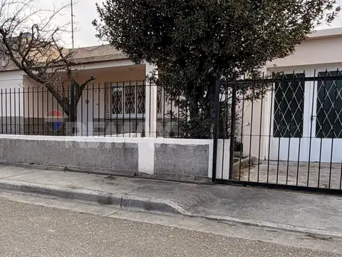 Casa en Venta en Comodoro Rivadavia, Escalante