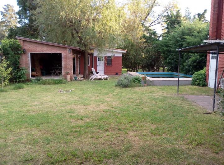 Casa · 92m² · 5 Ambientes · 2 Cocheras