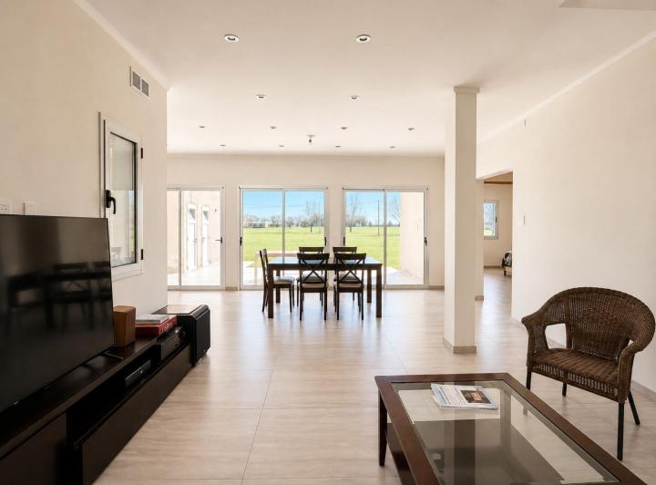 Casa · 178m² · 6 Ambientes · 1 Cochera