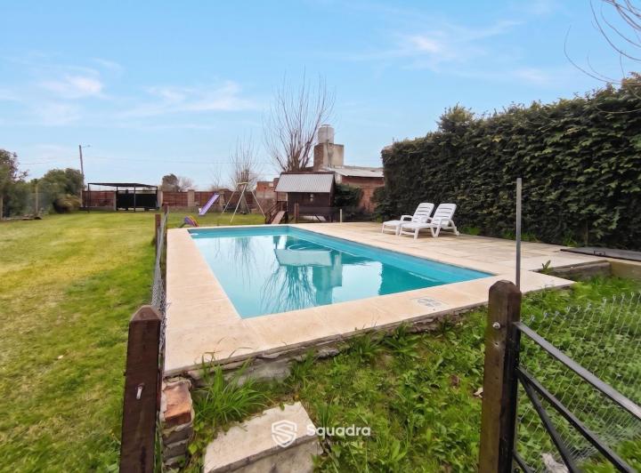 Casa · 733m² · 4 Ambientes · 2 Cocheras
