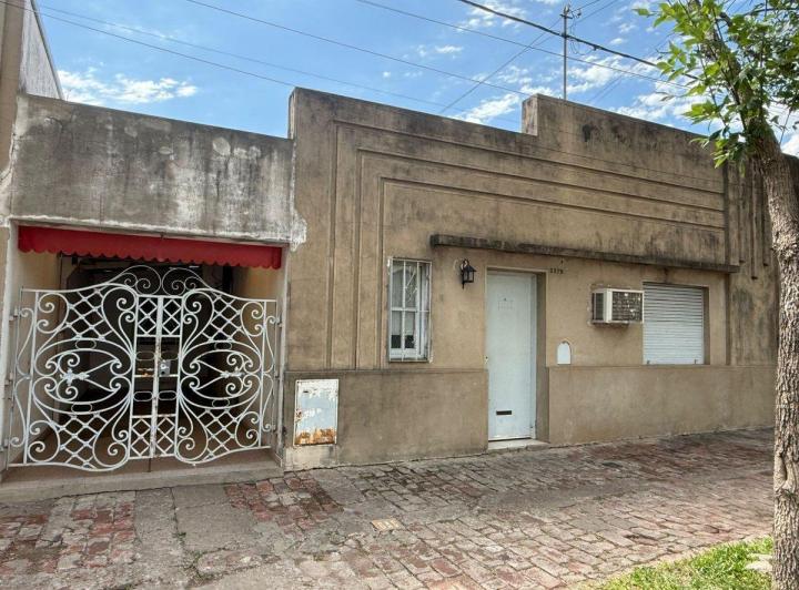 Casa · 106m² · 4 Ambientes · 1 Cochera