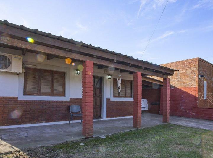 Casa · 110m² · 3 Ambientes · 1 Cochera