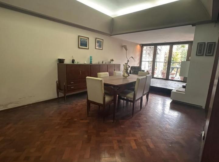 Casa · 195m² · 6 Ambientes · 1 Cochera