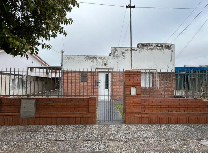 Casa · 95m² · 4 Ambientes · 1 Cochera