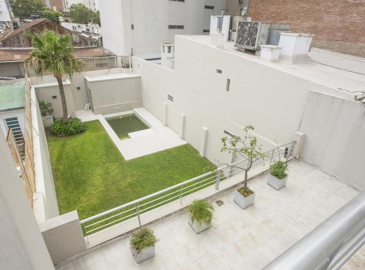 Casa · 450m² · 9 Ambientes · 2 Cocheras