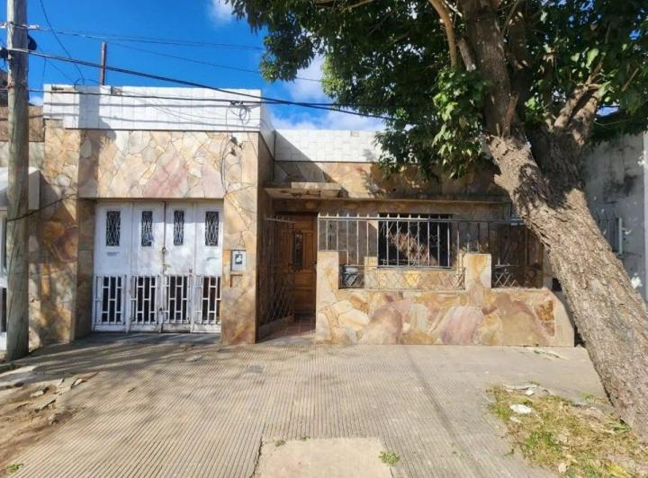 Casa · 69m² · 3 Ambientes · 1 Cochera