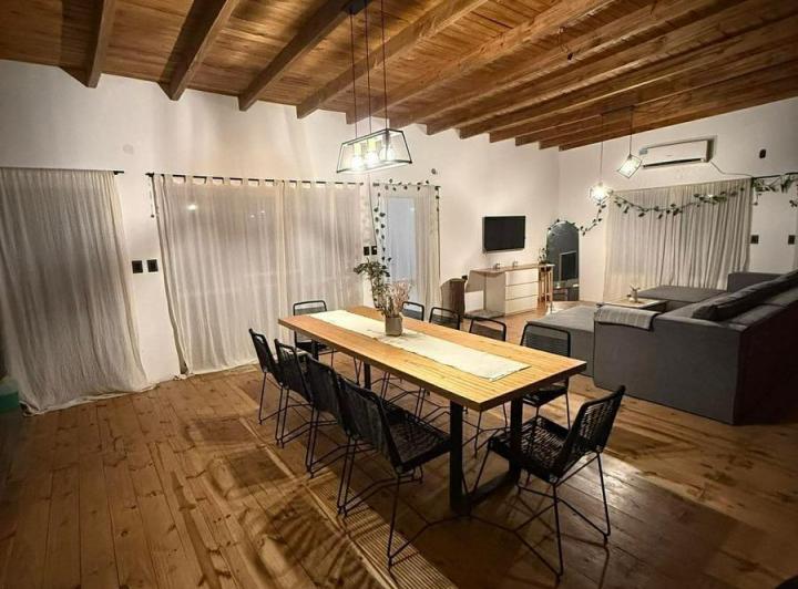 Casa · 650m² · 5 Ambientes