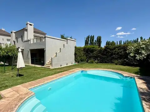 Casa en Venta en Chacras de Coria, Luján de Cuyo