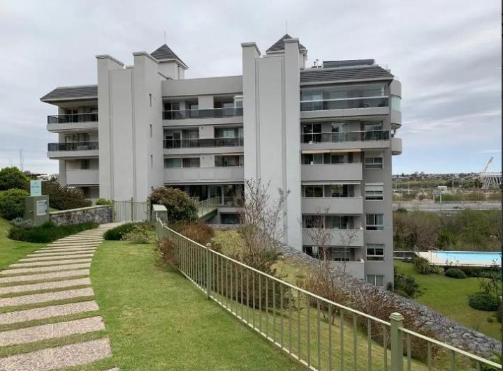 Departamento · 270m² · 12 Ambientes · 2 Cocheras