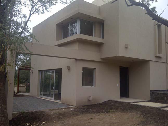 Casa · 155m² · 6 Ambientes · 1 Cochera