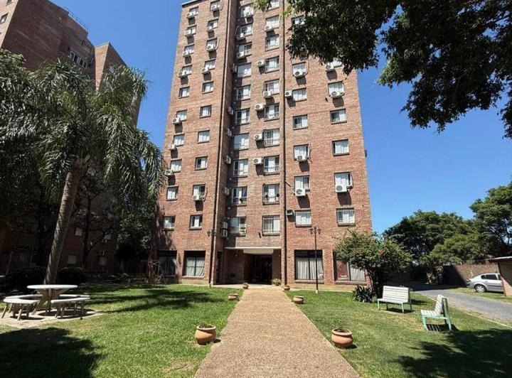 Departamento · 65m² · 4 Ambientes · 1 Cochera