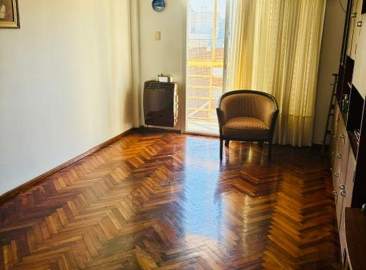 Departamento · 72m² · 4 Ambientes · 1 Cochera