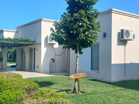 Casa en Venta en Oliveros, Iriondo