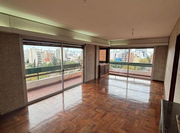 Departamento · 120ha · 3 Dormitorios · 1 Cochera