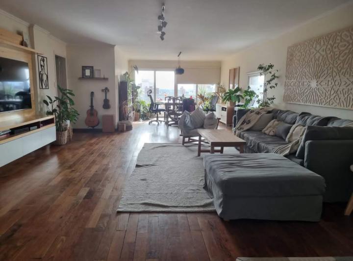 Departamento · 305ha · 3 Dormitorios · 2 Cocheras
