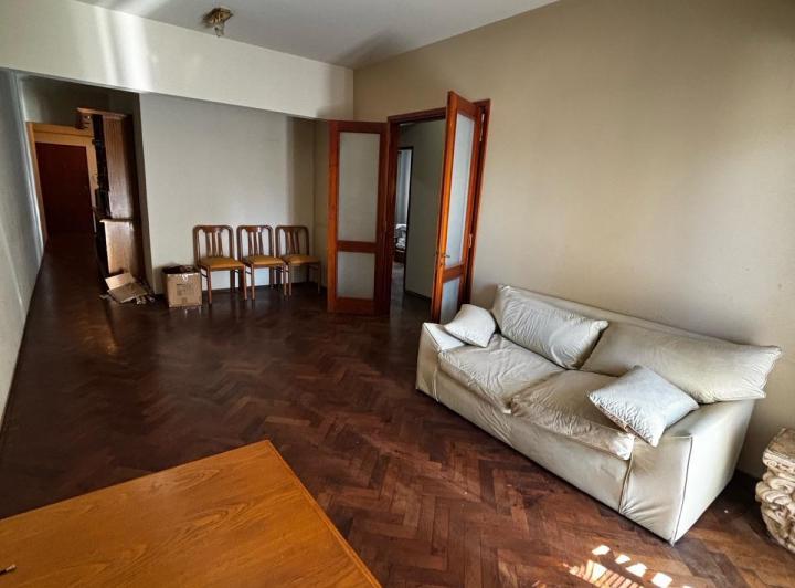 Departamento · 110ha · 6 Ambientes · 1 Cochera