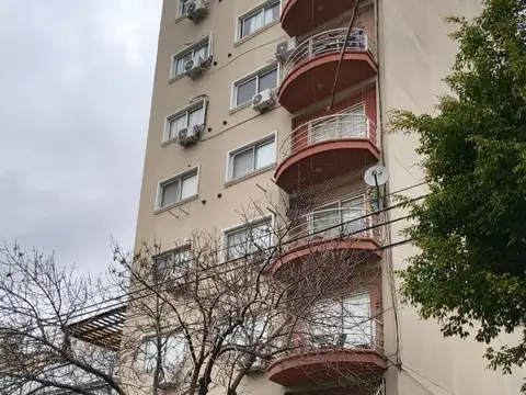 Departamento en Alquiler en Monte Castro, Capital Federal