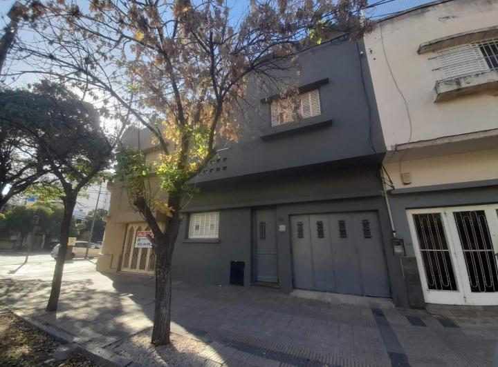 Casa · 156m² · 4 Ambientes · 1 Cochera