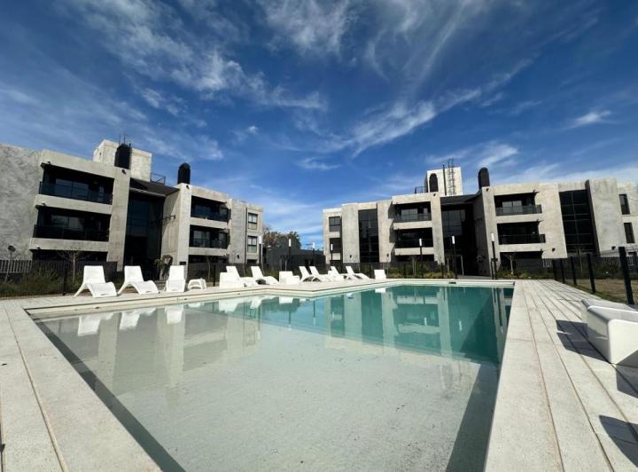 Departamento · 113m² · 8 Ambientes · 1 Cochera