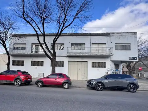 Galpón en Venta en Pompeya, CABA