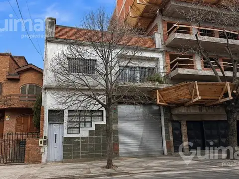 Galpón en Alquiler en Monte Castro, Capital Federal